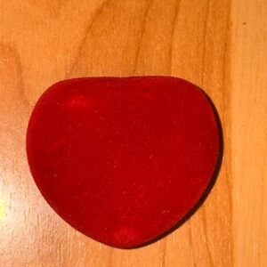Red Heart-Shaped Velvet Earnings Jewelry Box